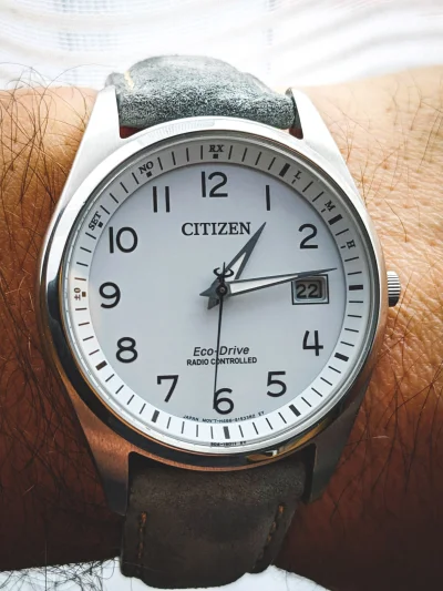 beriam - Szaro wszędzie ( ͡° ͜ʖ ͡°)

#zegarkiboners 
#kontrolanadgarstkow 
#watch...