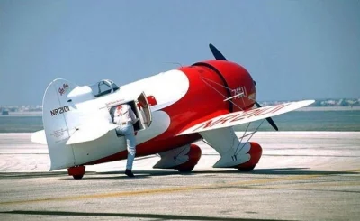 Leel00 - > Samolot przyczepiony do silnika

@Davidozz: Proszę ;)