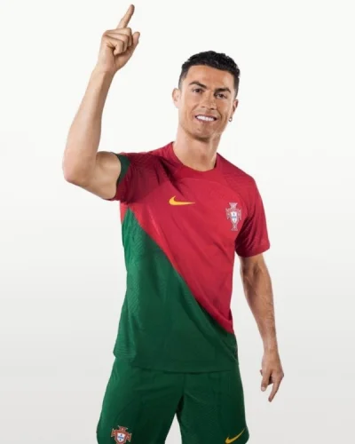knur3000 - Portugalia oficjalnie wygrywa konkurs na najgorsze koszulki MŚ xDD

#mec...