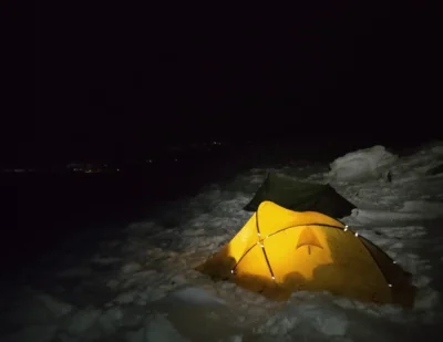 c.....t - Rozbiliśmy namioty na dziko i jakiś góral darł japę, że to nie jest nasze p...