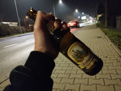 trzyakordy - tour de Bielany ( ͡º ͜ʖ͡º)

#piwo #pilsnerboy