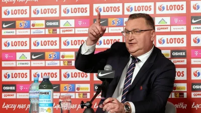 wyelementyjedne - I co hejterzy? Cztery długie podania na zmylenie przeciwnika i gol....