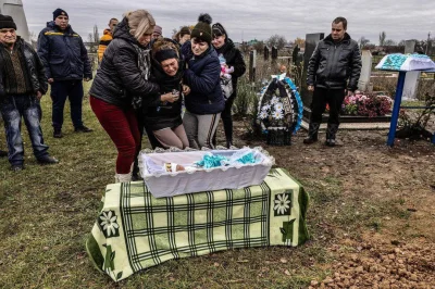 PIGMALION - #wojna #ukraina #rosja

 Dziecko zabite przez rosyjską rakietę zostało po...