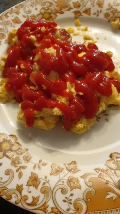Viarus_ - Uwielbiam ketchup z dodatkiem jajecznicy

#gotujzwykopem #foodporn #dziendo...
