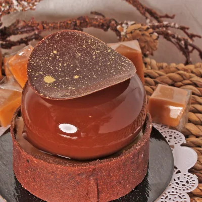 Doooom - @jutronaobiadznowuryz: 
Chocolate Caramel Cafe Tart?