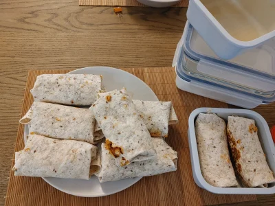 miodeksmrodek - Zrobilem burrito dla mnie i różowej na niedzielny obiad.
Na poniedzi...