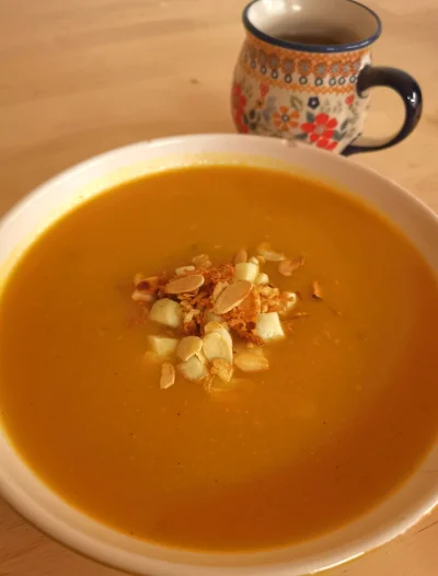 Sefira - Jak listopad, to obowiązkowo zupa z korbola #jedzzwykopem #gotujzwykopem #zu...