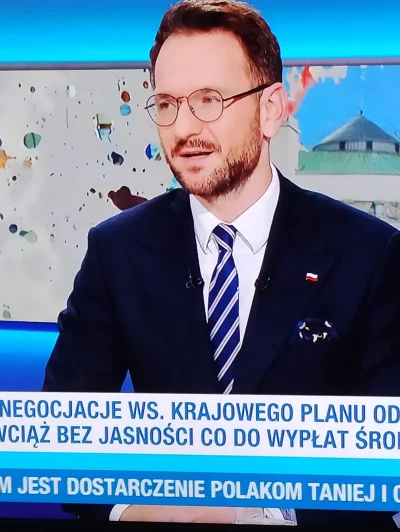 Cgup - Typo już się od rana produkuje w Polsat News o skrimach

#rolnikszukazony