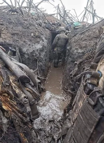Andreth - Codzienność żołnierzy ukraińskich w okopach na froncie wygląda teraz jak na...