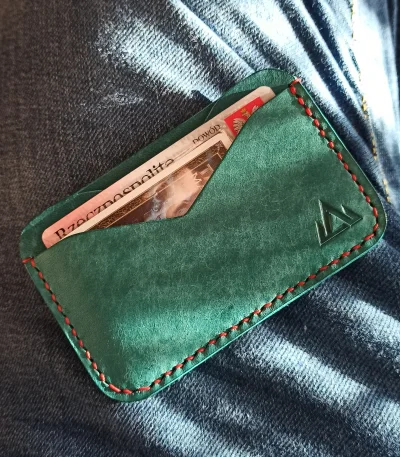 mamabijeatataniezyje - @Moseva: ja wygrałem kiedyś wspaniały card holder od @aruel89 ...