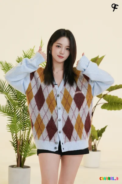 XKHYCCB2dX - #jisun #fromis9
#koreanka