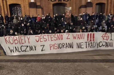 KrolArthur - @Tajlosfit: Nawet kibice wpierali (teor. w większości prawicowcy). Wasze...