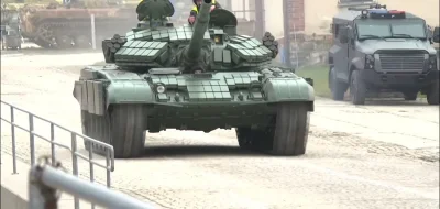 Dodwizo - Pierwsze z 90 T-72B odnowionych dla SZU wyjeżdża z zakładów Excalibur Army,...