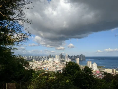 ramirezvaca - Panama 2020 widok ze wzgórza Ancon :)

#panama #podroze