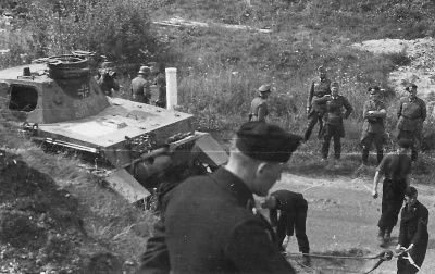 wfyokyga - Panzer IV i Rommel ogląda jak się #!$%@?ą Hansy niemrawe.
#nocneczolgi