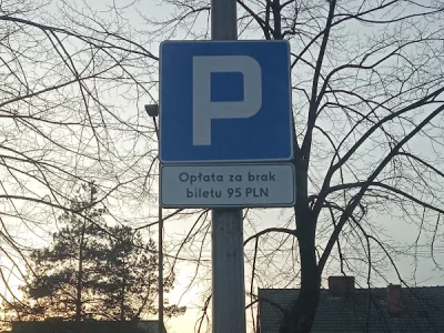 readme - Lidl - jest to norma na ich parkingach. Inną, podobnie, agresywnie działając...