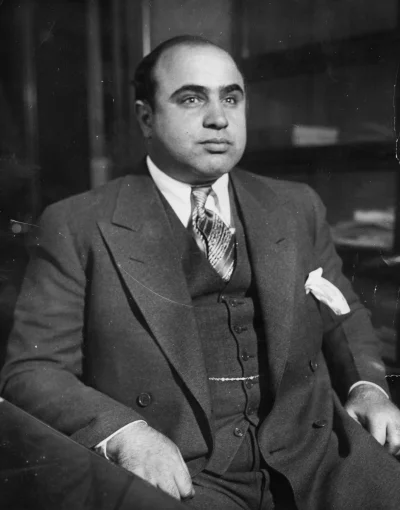 Pawaello1 - Alphonse Gabriel Capone, znany również jako Al Capone, założyciel słynnej...