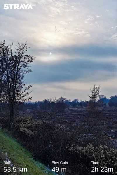 P.....Q - 1 004 854 + 54 = 1 004 908

W końcu po 19 dniach pokazało się słońce, oczyw...