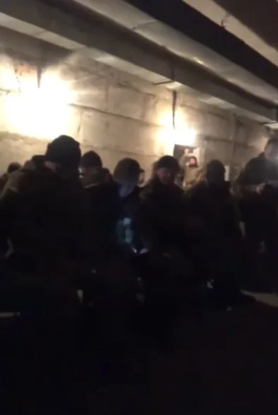 RoninX - "HEJ SOKOŁY" śpiewane po polsku w bunkrze pełnym żołnierzy ukraińskiej armii...