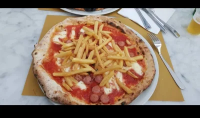 zasadzka01 - @Megawonsz_dziewienc z tym, że pizza powinna wyglądać w dany sposób, bo ...