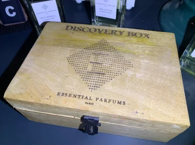 ZnUrtem - @ZnUrtem: Essential Parfums BOX: