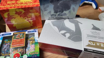 Wienc - Hohoho św Mikołaj zawitał ( ͡° ͜ʖ ͡°)

#pokemontcg #pokemon #karty