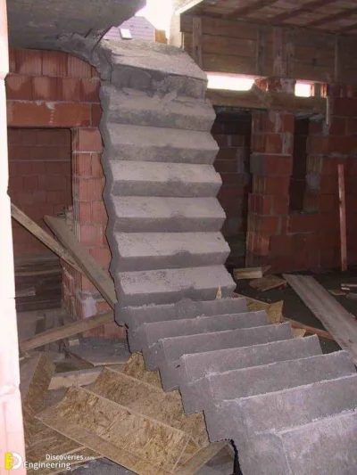 stiepanov - @falden: szef w robocie kazał zrobić schody, no to zrobiłem jak na zdjęci...