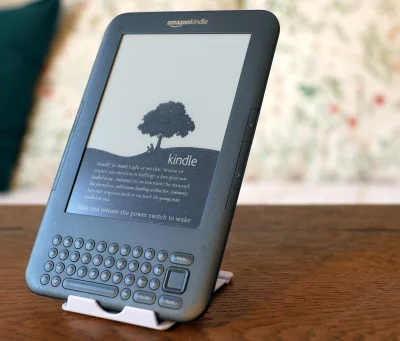 Cyfranek - Kindle 3 Keyboard po 11 latach... Jak się spisywał przez ten czas? Model m...