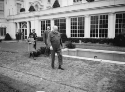 zbierski9 - Premier Wielkiej Brytanii Winston Churchill podczas wizyty w Białym Domu....