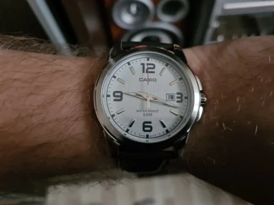 kopek - Taki zegarek dostałem od mikołaja
5 zegarek do kolekcji.
Teraz szukam jakie...