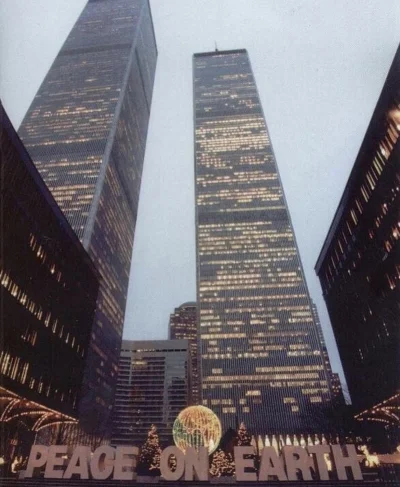 cheeseandonion - >Old World Trade Center during the Christmas Season, 1995.

#stare...