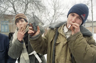 wfyokyga - Guwniarze czeczeńscy z rewolwerem, nie wiem jakim.
#nocnewojny