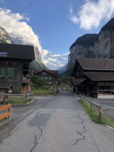 Perse - @vertexnormal: lauterbrunnen Szwajcaria, ten pierwszy