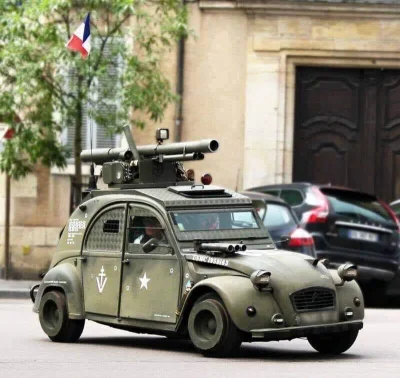 francuskie - Citroen 2CV

#citroen #citroen2CV #samochody #motoryzacja #wojsko #mil...
