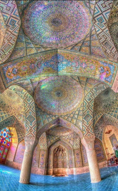 Loskamilos1 - Różowy Meczet, zbudowany w irańskim mieście Shiraz w roku 1887. Zaproje...