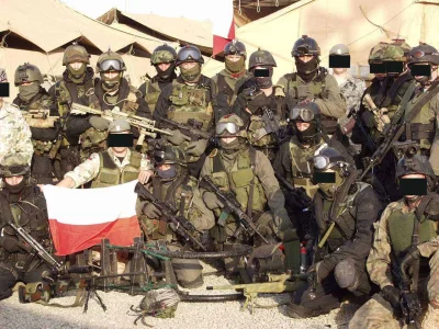 wfyokyga - Polscy żołnierze w Iraku lecz to też może być Afganistan, bez opisu znalez...