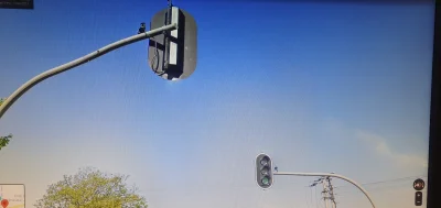maxx92 - Do czego slużą te kamerki/czujniki nad światłami? #auto #kierowcy #samochody...