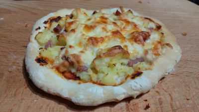 FisioX - Pizza z ziemniakami! (｡◕‿‿◕｡)
#fisiowkuchni #bojowkapiekarska #pizza