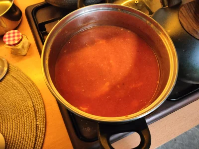 dejwis - Umiesz robić pomidorowke = oski
Umiesz tylko gorący kubek/chińska =przegryw...