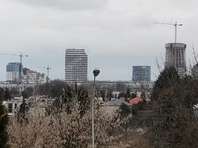 DrCieplak - Rzeszowski skyline rośnie. Taka to bieda i kryzys.
#nieruchomosci #gospo...