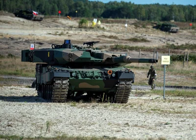 Bolxx454 - wszystkie polskie czołgi Leopardy dla Ukrainy
#ukraina #militaria #wojsko...