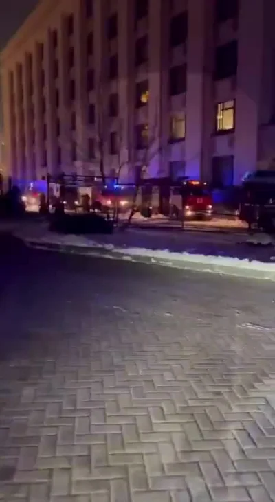 waro - No to grubo.

Pożar w budynku MSZ Rosji w Moskwie. Według nieoficjalnego inf...