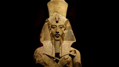 wakxam - Faraon Echnaton jest jednym z najdziwniejszych i tajemniczych władców staroż...