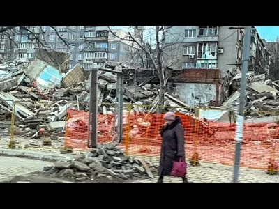 oydamoydam - Zniszczony Mariupol z wczoraj na YouTubie.

Facet w filmie mowi, że w ...