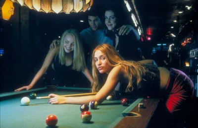 Bordomir - @Vanlid: Piper Perabo jako Violet w filmie Coyote Ugly.