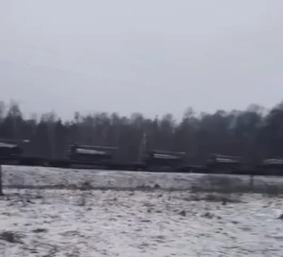 waro - Kolejny transport rosyjskiego uzbrojenia zmierzający na zachód Białorusi. Sprz...