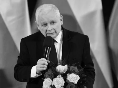 UnderThePressure - Dzisiaj po południu zmarzł Jarosław Kaczyński [*]
#polska #polityk...