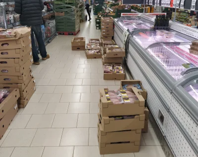 manikcs - > Przecież lidl jest w #!$%@? wyzej w hierarchii niż biedronka, biedronka t...