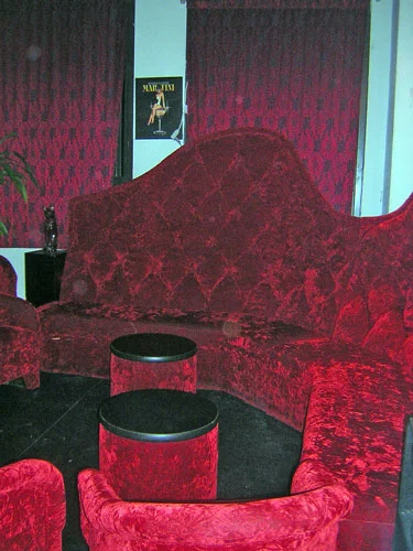 Zeiss - Wystrój salonu do oceny ( ͡° ͜ʖ ͡°)

#mieszkanie #polskiedomy #wystrojwnetr...