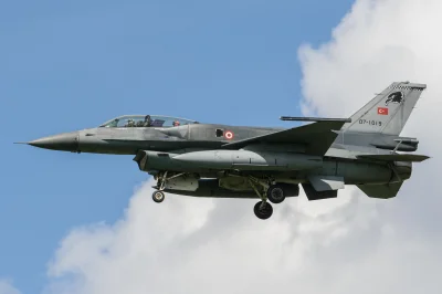 XKHYCCB2dX - Turecki Lockheed Martin F-16D Fighting Falcon kiedyś na poznańskim niebi...